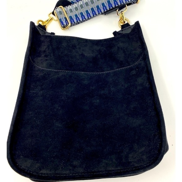 Handbags - Ahdorned Crossbody Messenger Bag